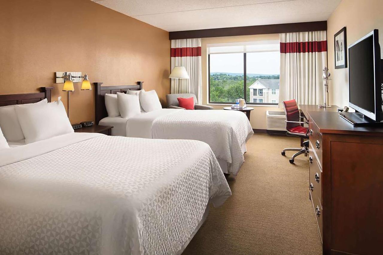 Baymont By Wyndham Meriden Exterior foto